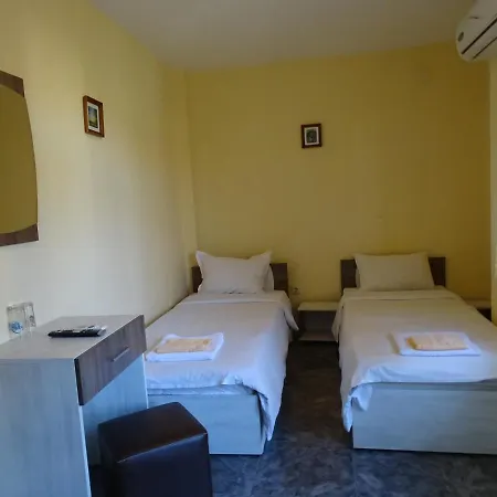 Kovachevi House 3*