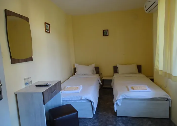 Kovachevi House 3*