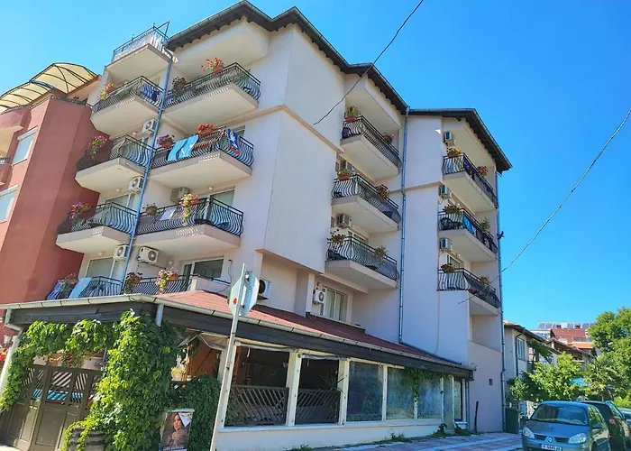 Pensionat Kovachevi House Primorsko