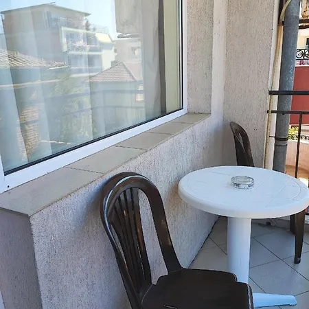 Къща за гости Kovachevi House 3*