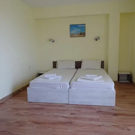 Πανσιόν Kovachevi House 3*