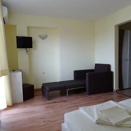 Kovachevi House Pensión Primorsko